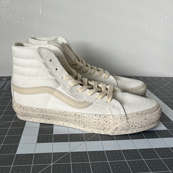 Vans
Sk8 hi
Spotted
Brand new - Picture 8 of 10